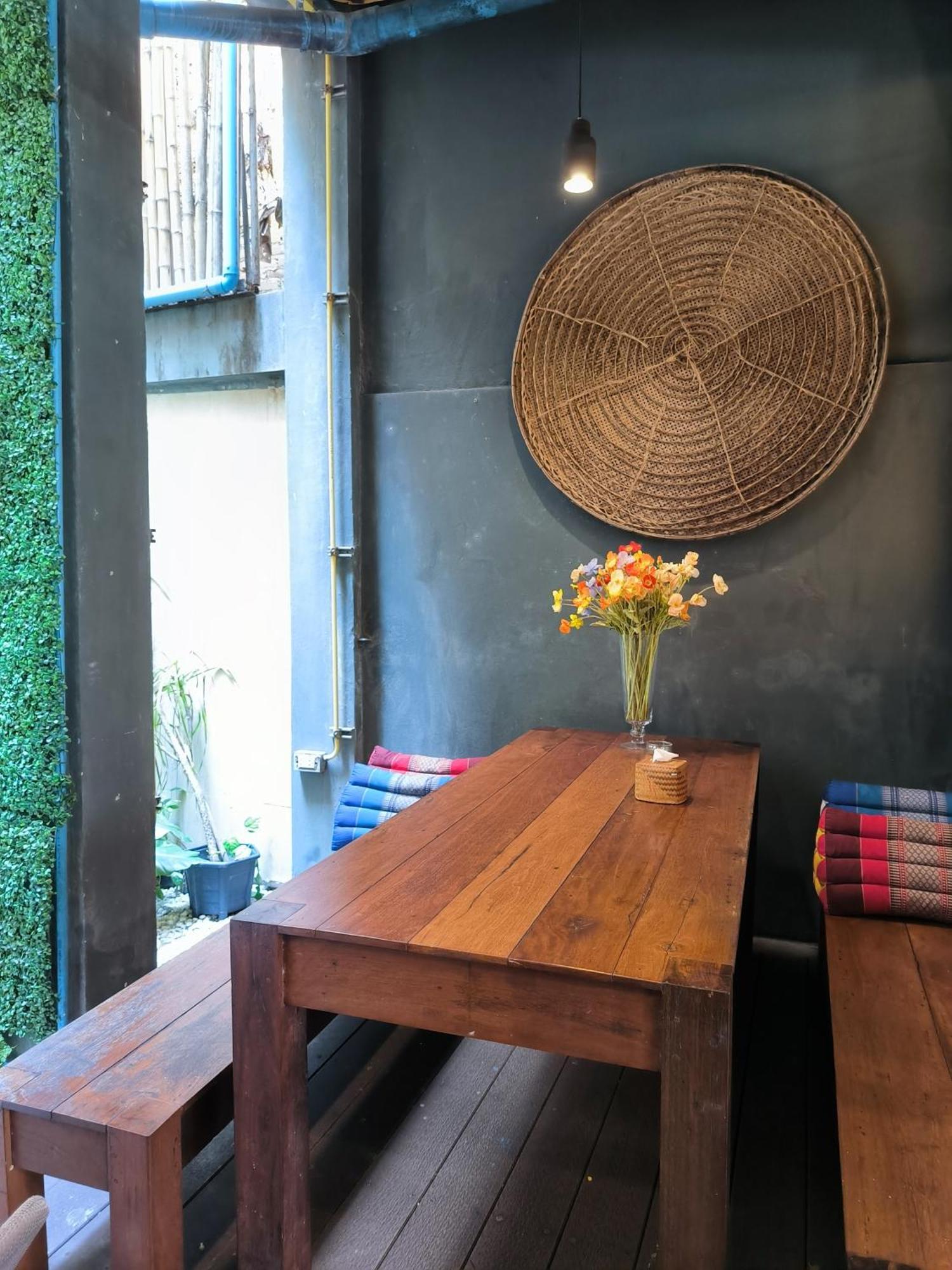 Whereder Poshtel Udon Thani Dış mekan fotoğraf