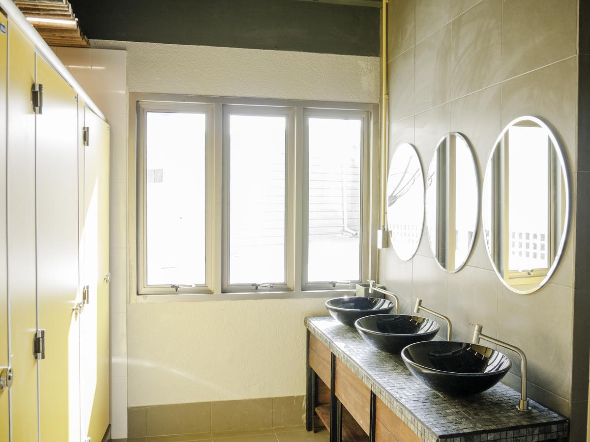 Whereder Poshtel Udon Thani Dış mekan fotoğraf